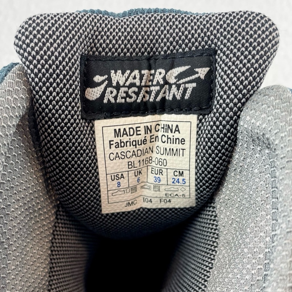 COLUMBIA • Blue/Grey Thermolite Water Resistant Cascadian Summit Winter Boots, 8 - Picture 13 of 16